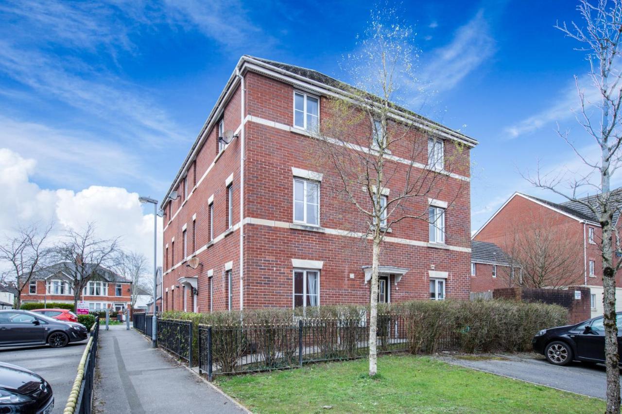 Watkins House By Cliftonvalley Apartments คาร์ดิฟฟ์ ภายนอก รูปภาพ